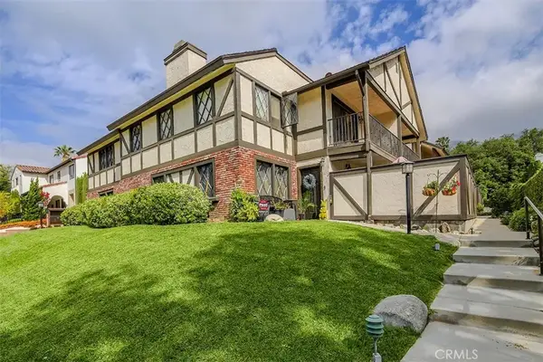395 W Mariposa Avenue #C, Sierra Madre, CA 91024