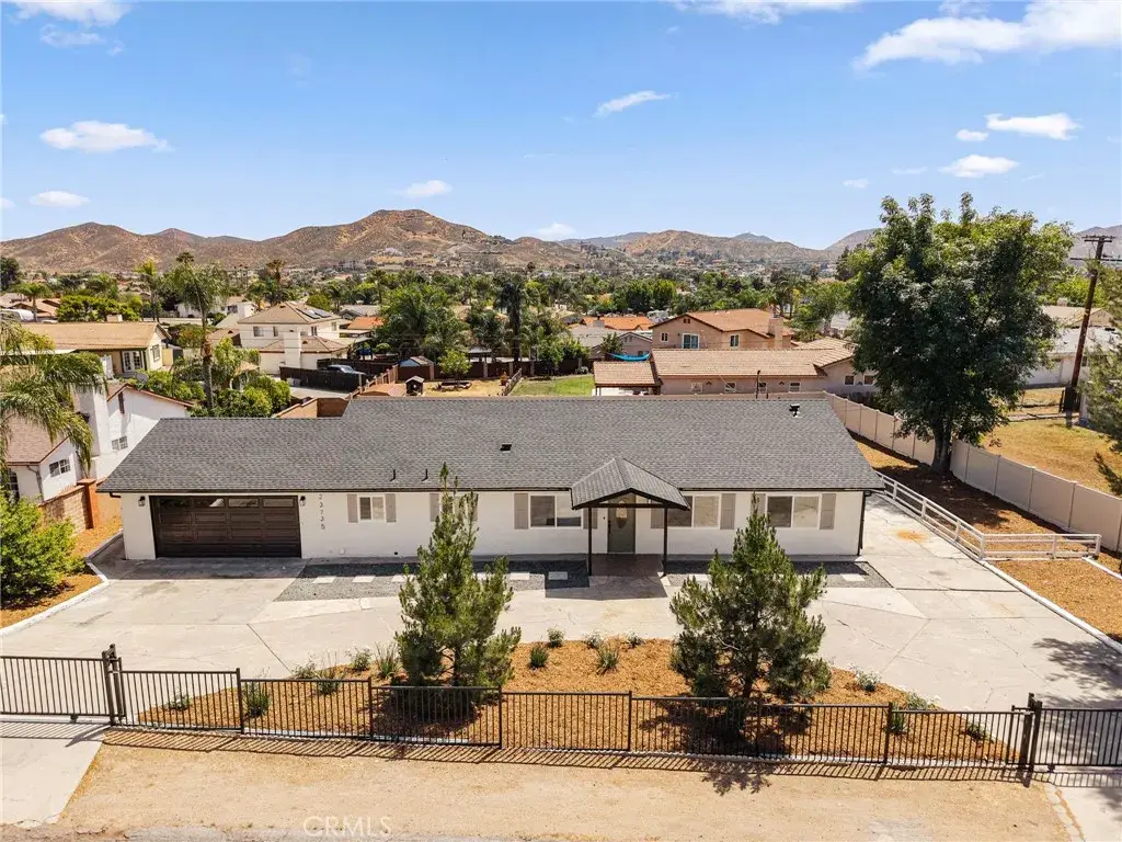 23735 Vista Way, Menifee, CA 92587 - #1