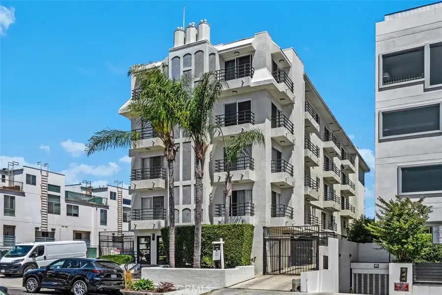 116 S Croft #102, Los Angeles, CA 90048 - #2