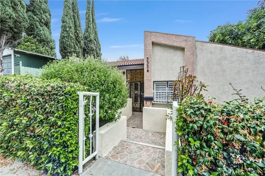 3334 Oak Glen, Los Angeles, CA 90068 - #3