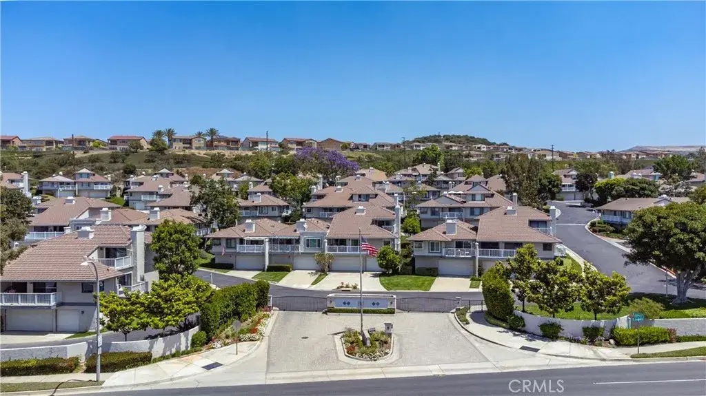 2377 Sommerset Dr, Brea, CA 92821 - #1