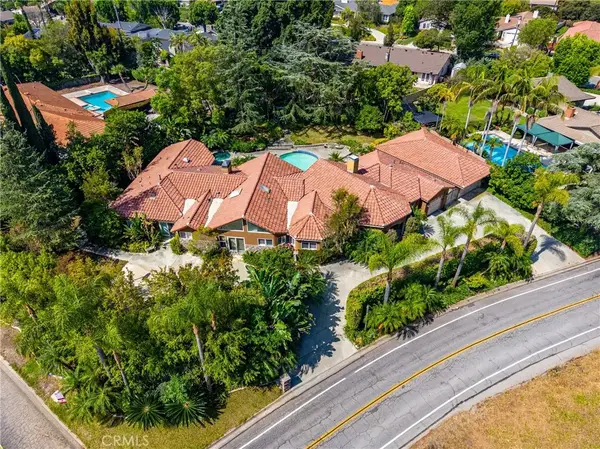 200 W Hermosa Drive, Fullerton, CA 92835
