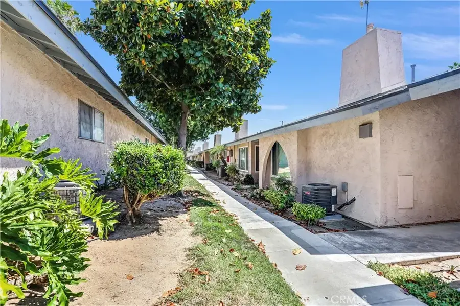 2891 Canyon Crest #15, Riverside, CA 92507 - #3