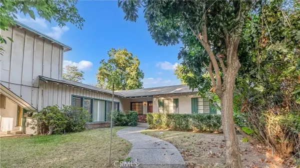 154 S Lima Street, Sierra Madre, CA 91024