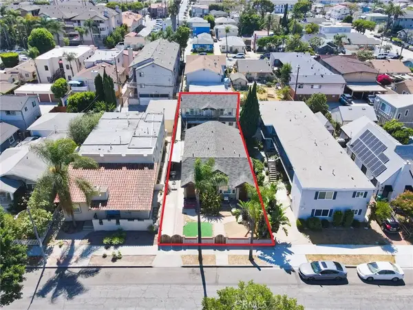 1055--1059 Roswell, Long Beach, CA 90804