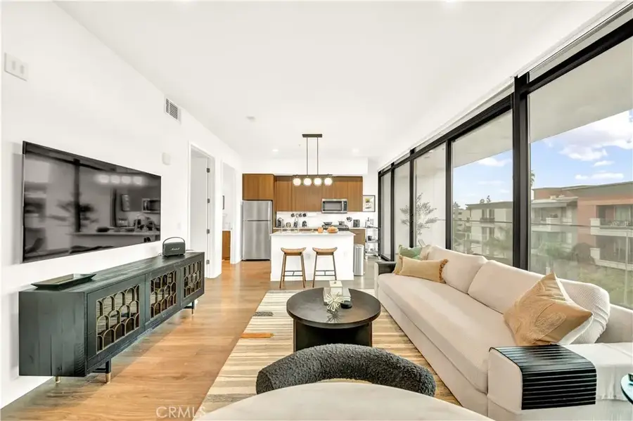 709 E Walnut Street #415, Pasadena, CA 91101 - #2