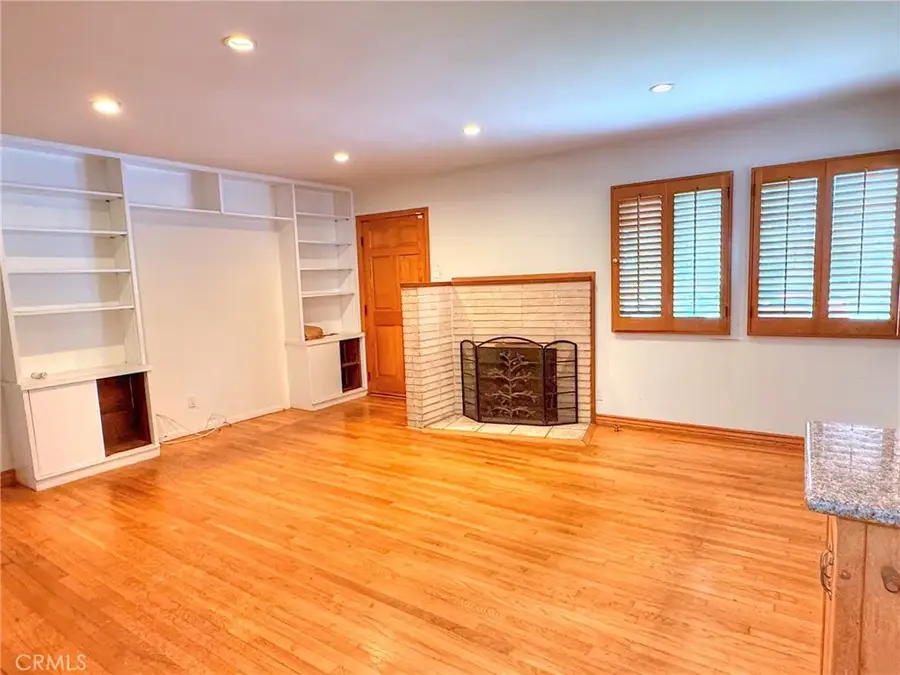 10851 Woodbine Street, Los Angeles, CA 90034 - #3