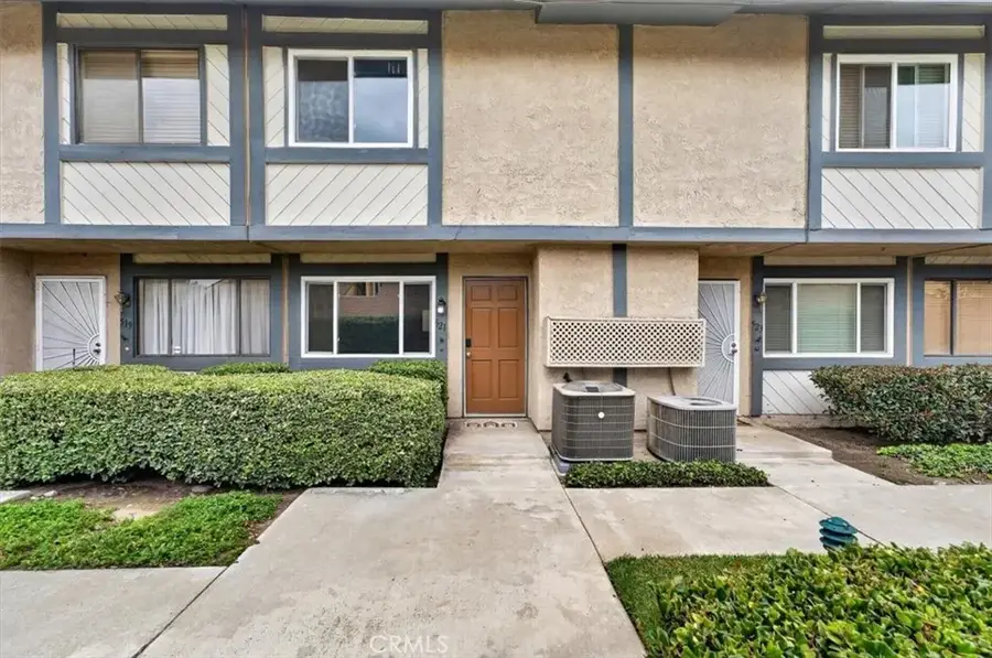 521 West 9th Street, Upland, CA 91786 - #2