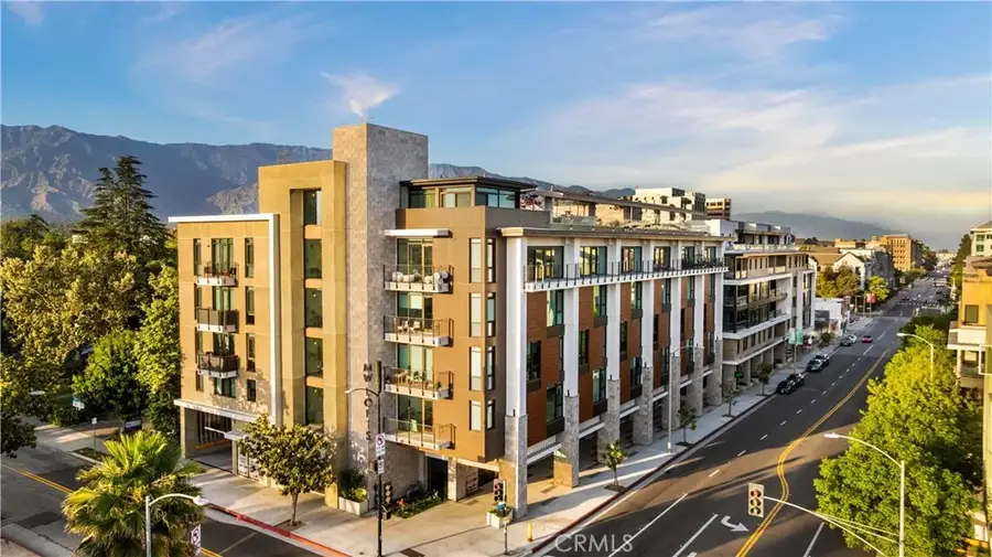 709 E Walnut Street #220, Pasadena, CA 91101 - #2
