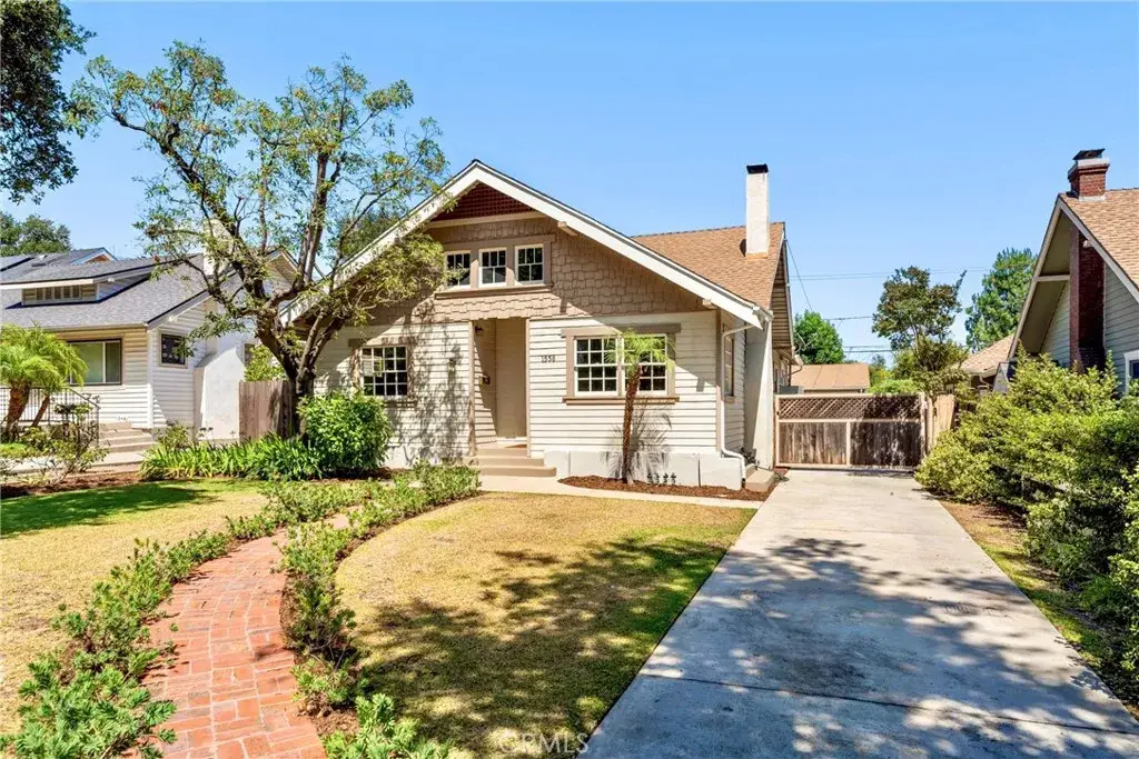 1538 N Holliston, Pasadena, CA 91104 - #1
