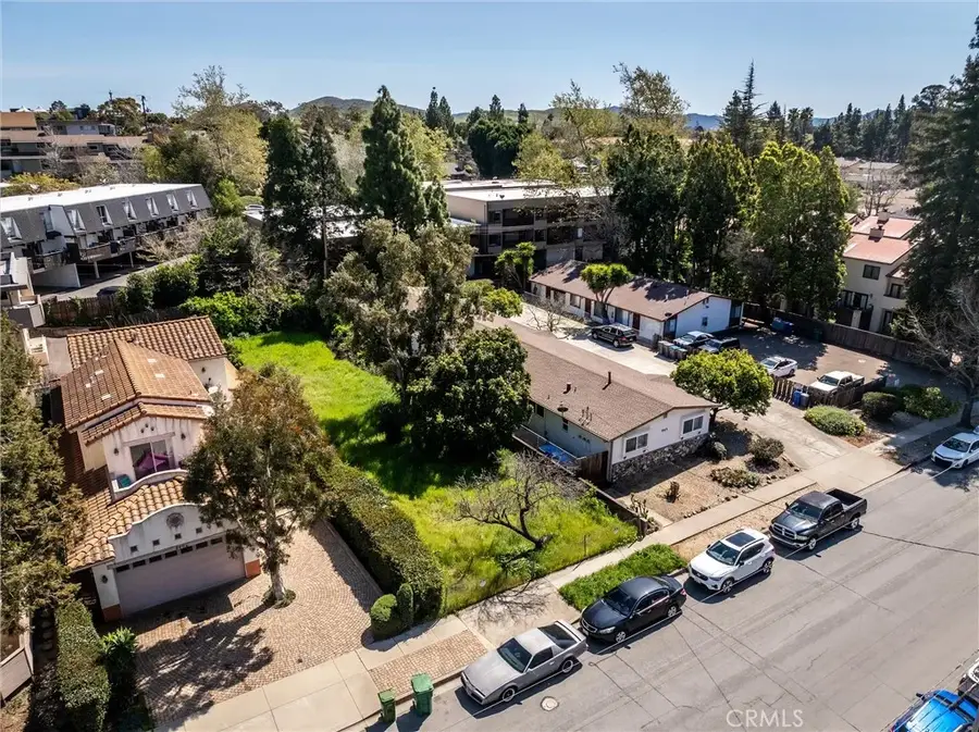 879 Walnut, San Luis Obispo, CA 93401 - #2