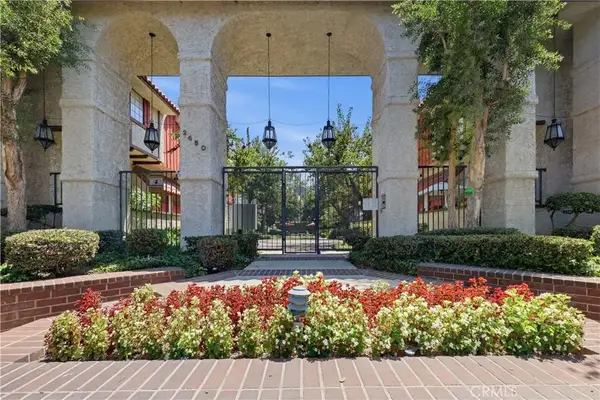 2450 E Del Mar Blvd #17, Pasadena, CA 91107