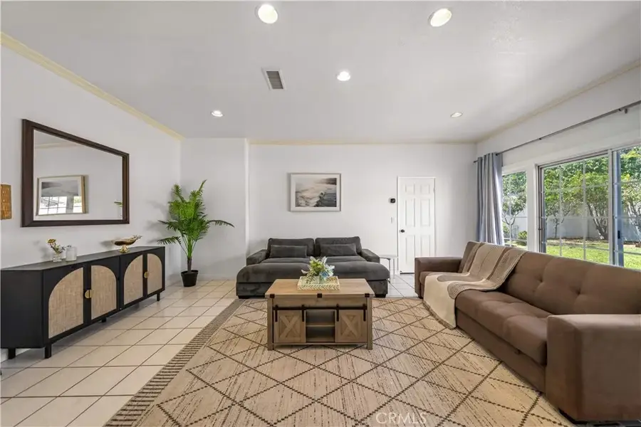 15213 Daphne Avenue, Gardena, CA 90249 - #2