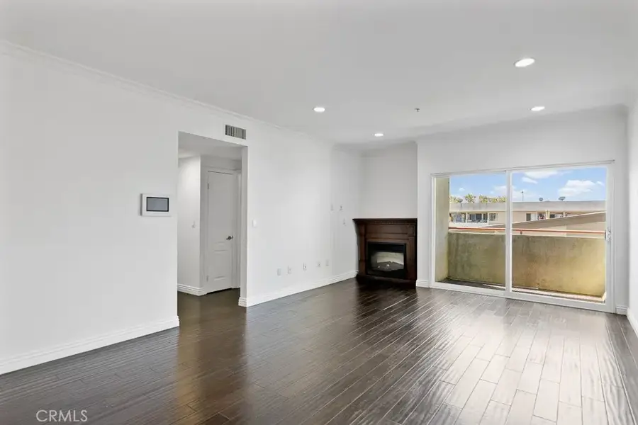 908 S Ardmore Avenue #304, Los Angeles, CA 90006 - #3
