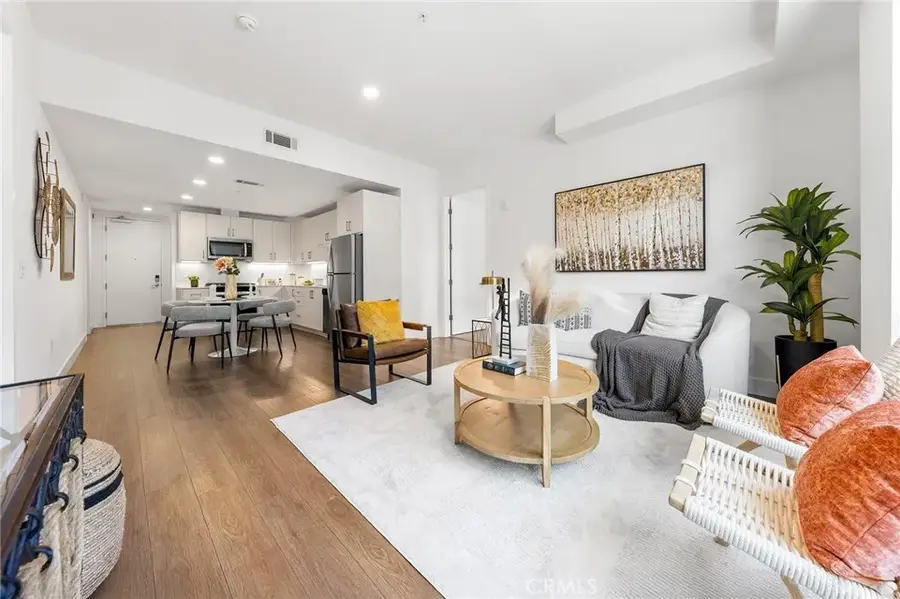 709 E Walnut Street #214, Pasadena, CA 91101 - #3