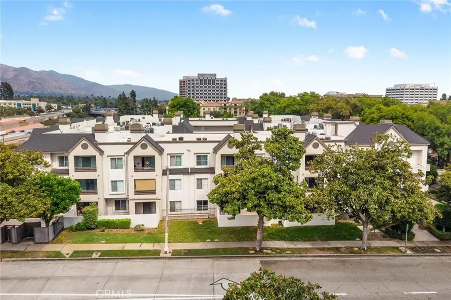 300 N El Molino Avenue #308, Pasadena, CA 91101 - #2