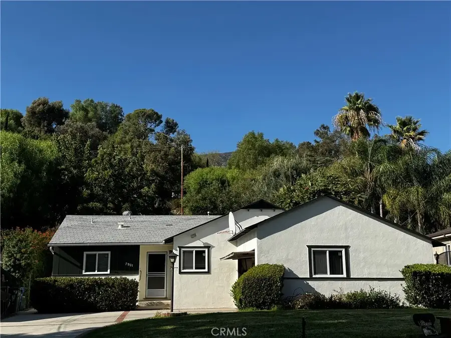 7901 Ellenbogen, Sunland, CA 91040 - #2