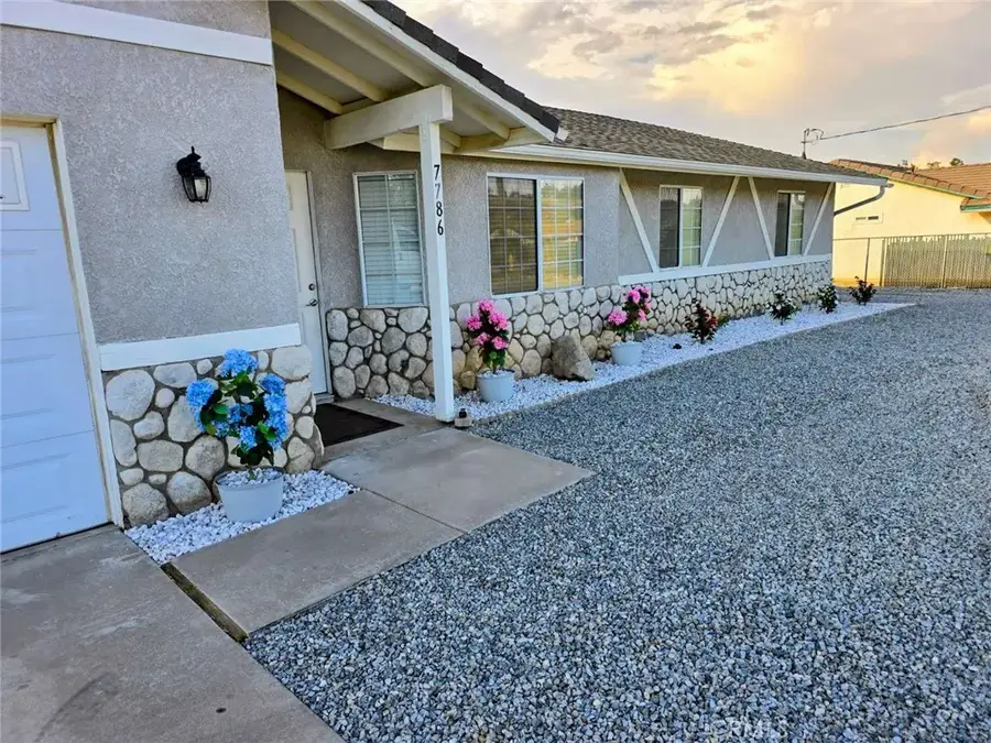 7786 Bangor Avenue, Hesperia, CA 92345 - #3