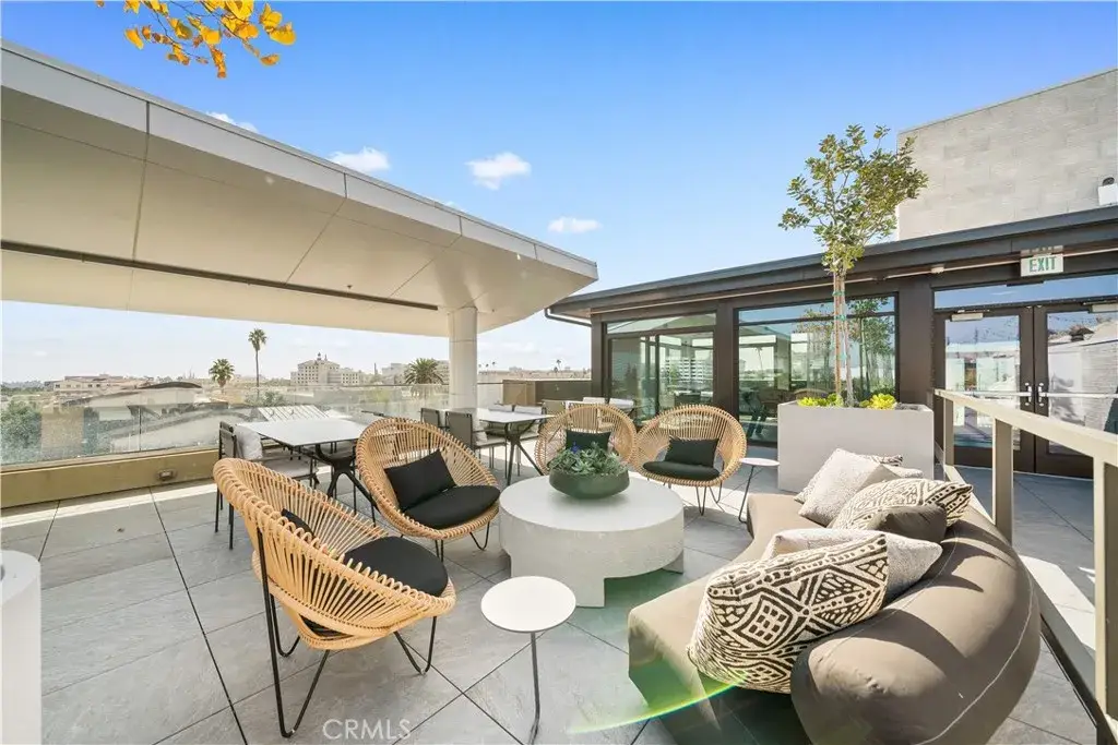 709 E Walnut Street #215, Pasadena, CA 91101 - #1