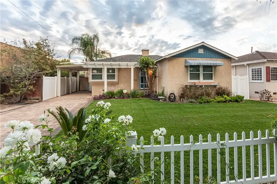 1902 N Pass Ave, Burbank, CA 91505 - Image #2