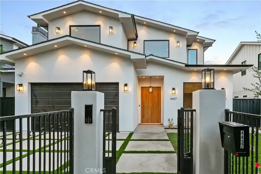 4437 Calhoun Avenue, Sherman Oaks, CA 91423 - Image #3