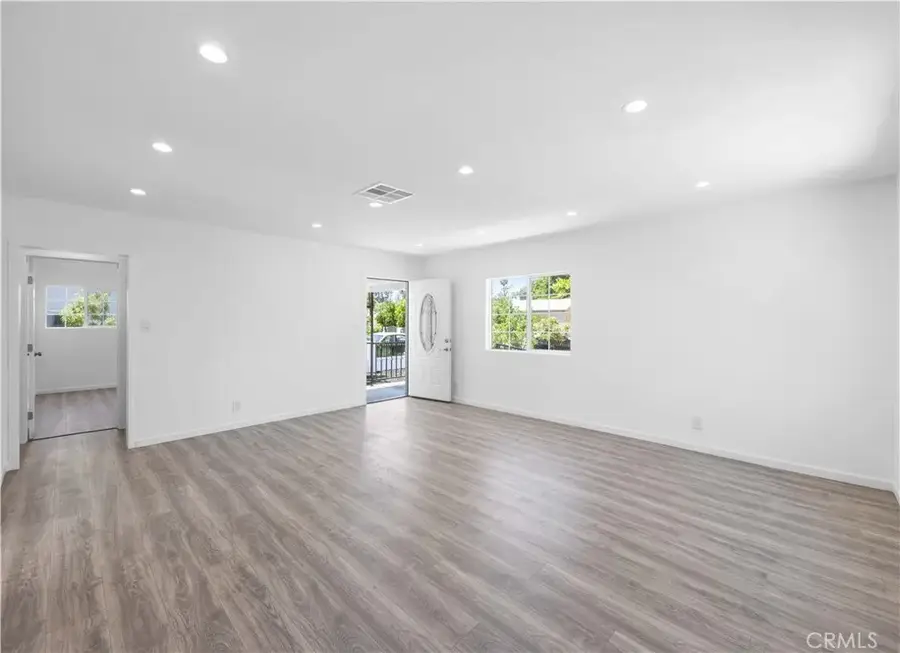 6846 Wystone, Reseda, CA 91335 - Image #3