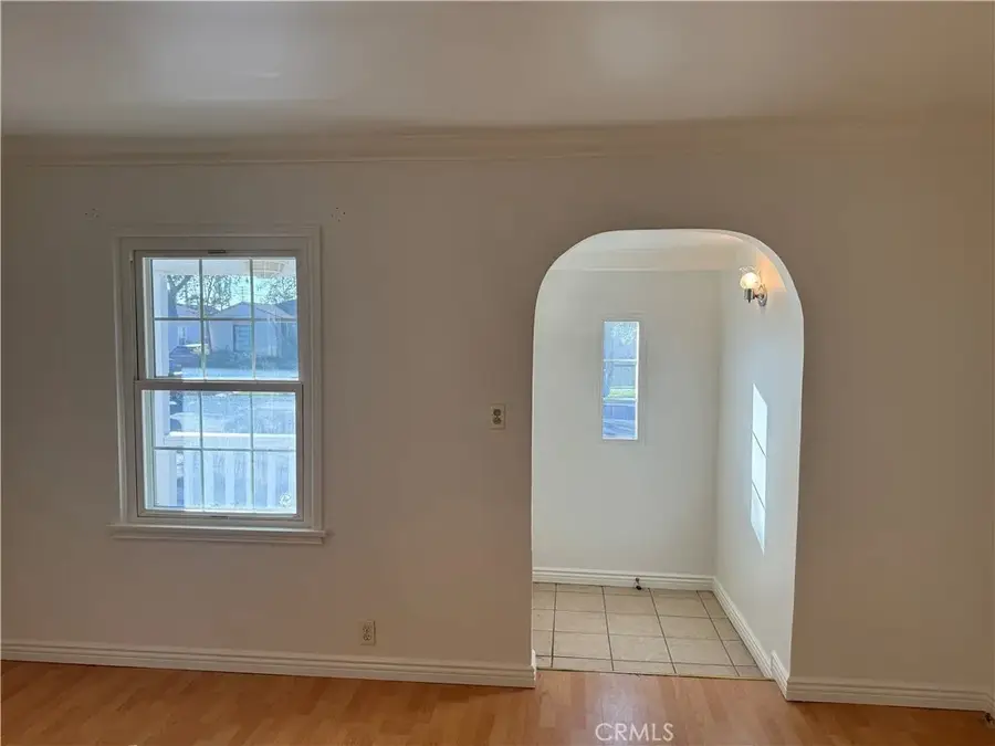 2236 N Manning, Burbank, CA 91505 - Image #2