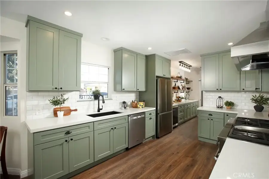 6956 Ranchito, Van Nuys, CA 91405 - Image #3