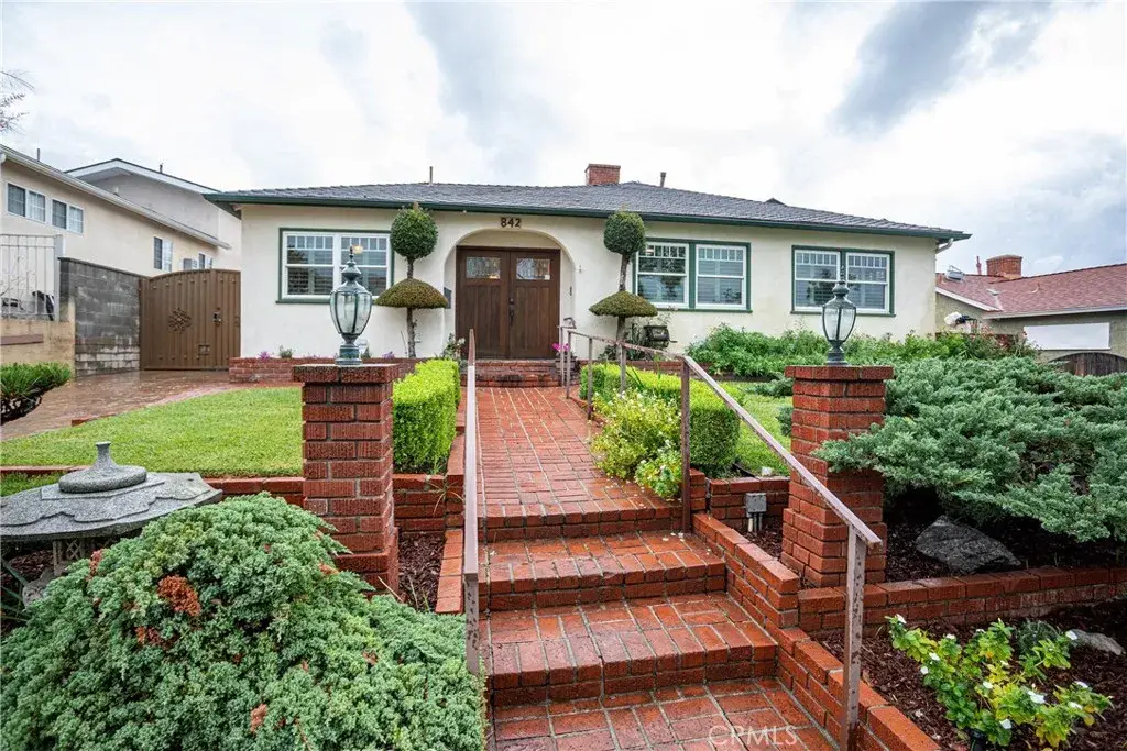 842 Cornell, Burbank, CA 91504 - Image #1