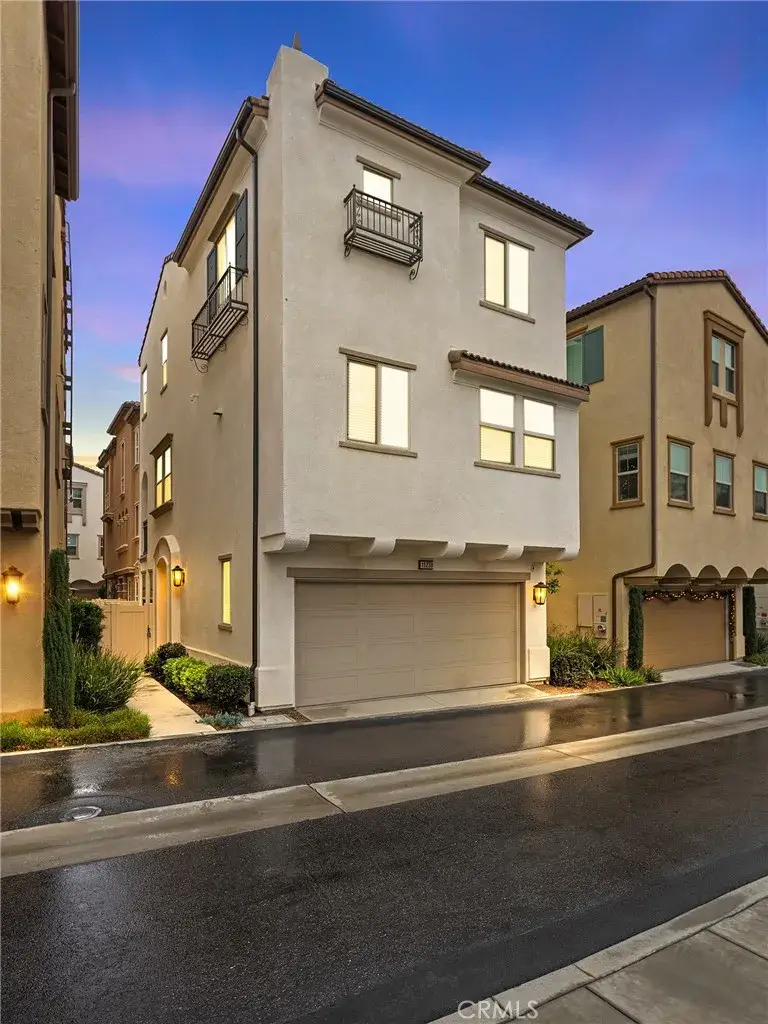 11238 N Mission Heights Drive, San Fernando, CA 91345 - Image #1