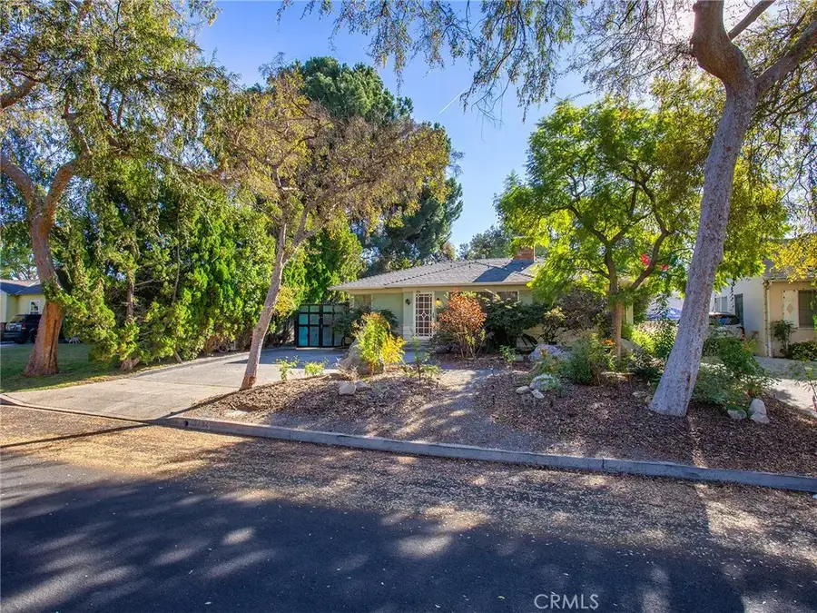 10404 Margate Street, North Hollywood, CA 91601 - Image #2