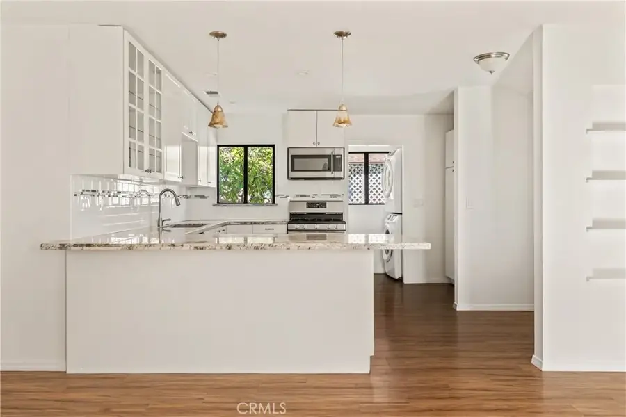 531 N Niagara, Burbank, CA 91505 - Image #2