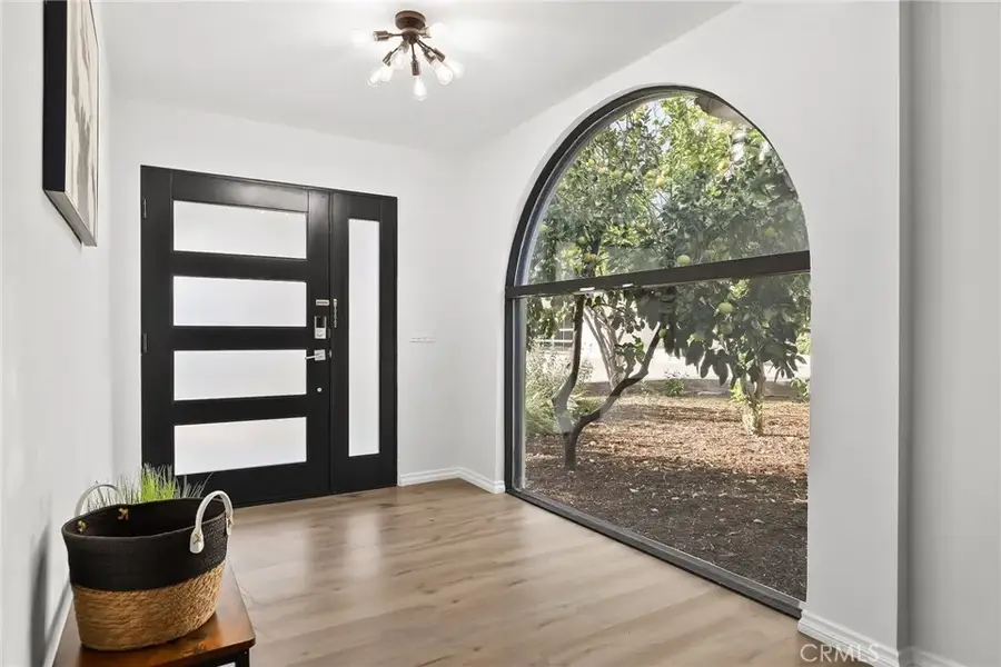 10000 Amestoy Avenue, Northridge, CA 91325 - Image #3