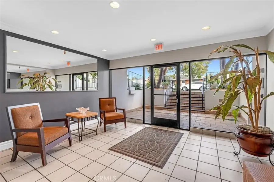 4140 Warner Boulevard #208, Burbank, CA 91505 - Image #2