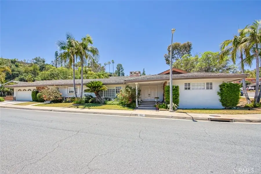 1801 Greenbriar Road, Glendale, CA 91207 - Image #2