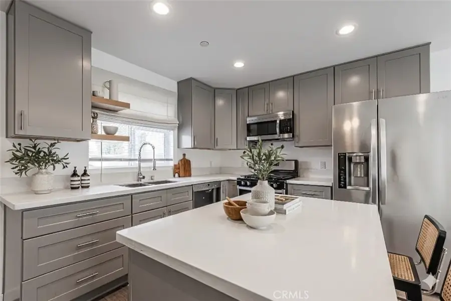 1119 N Berendo, Los Angeles, CA 90029 - #2