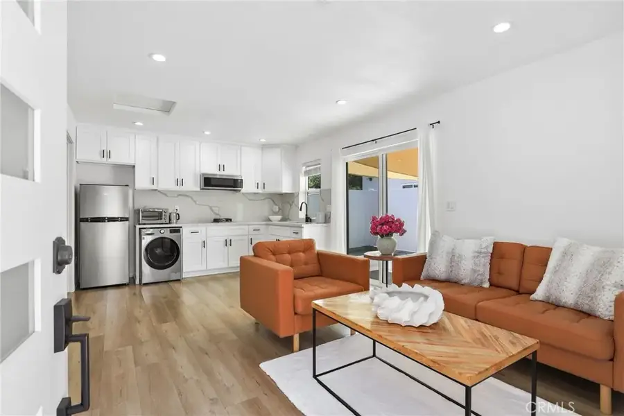 2129 N Pepper Street, Burbank, CA 91505 - #3