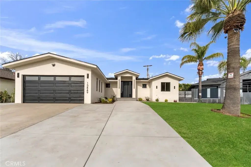 13449 Stagg Street, Panorama City, CA 91402 - Image #1