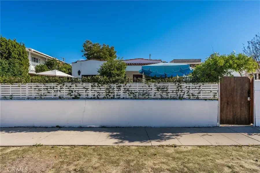 5516 Willowcrest, North Hollywood, CA 91601 - Image #2