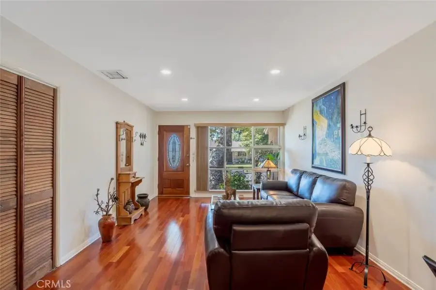 4620 Willalee, La Crescenta, CA 91214 - Image #3