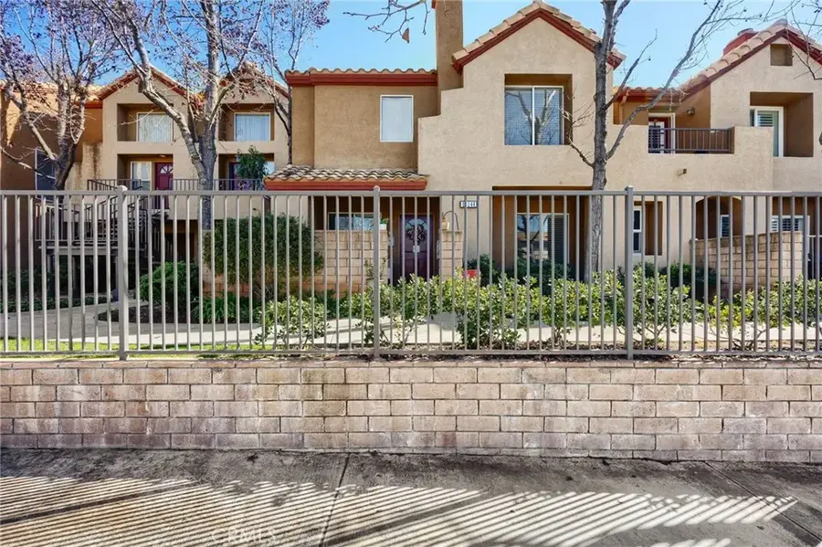 28146 Seco Canyon Road #64, Saugus, CA 91390 - Image #2