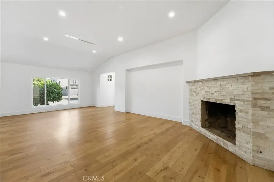 6015 Laurelgrove, North Hollywood, CA 91606 - #2