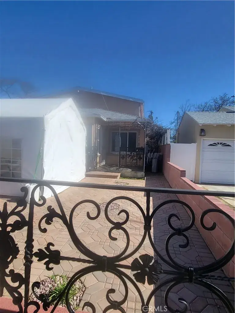 2016 N Screenland, Burbank, CA 91505 - Image #2