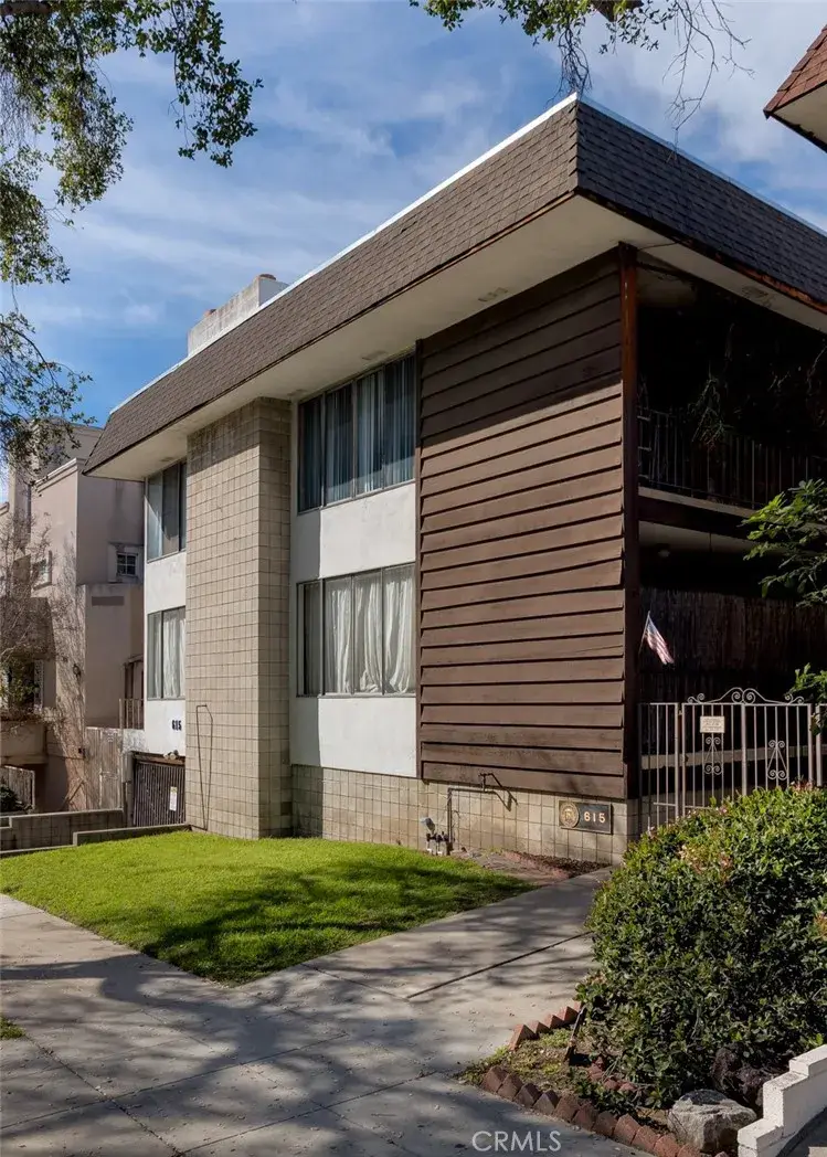 615 E Olive #A, Burbank, CA 91501 - Image #2