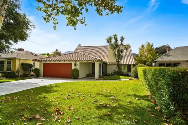 1925 W Parkside, Burbank, CA 91506