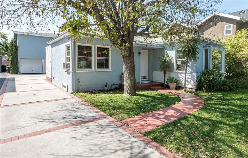 121 N Myers, Burbank, CA 91506 - #1