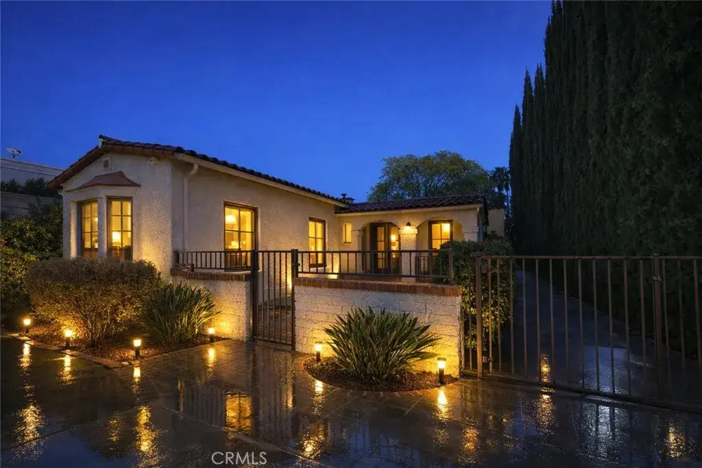 1028 San Rafael, Glendale, CA 91202 - #1