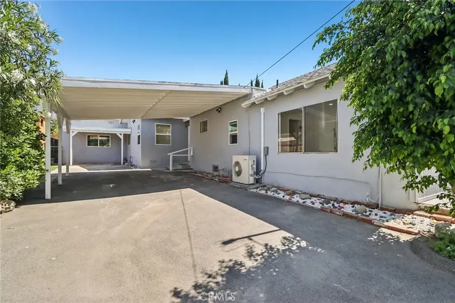 11034 Scoville, Sunland, CA 91040 - #2