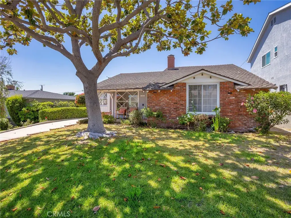 521 Bethany Road, Burbank, CA 91504 - #1