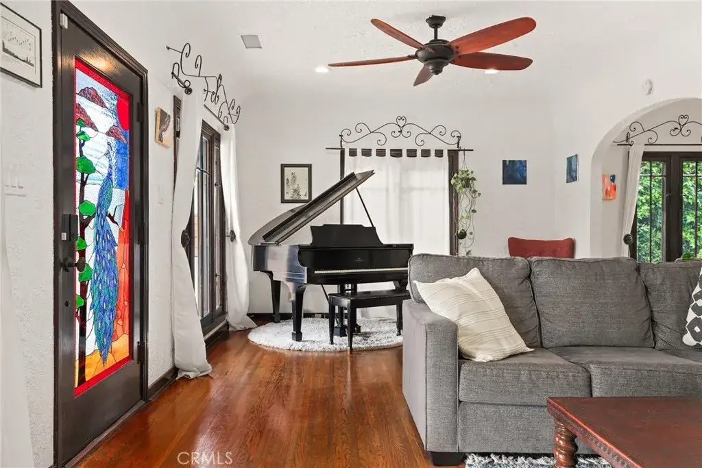 11232 Oxnard Street, North Hollywood, CA 91606 - #1